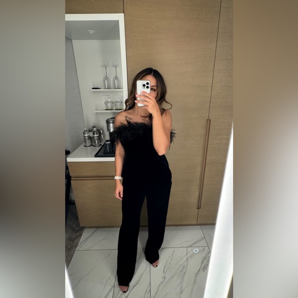 Perfect Holiday Outfit! Liv Foster Velvet Stretch Jumpsuit - Picture 5 of 9